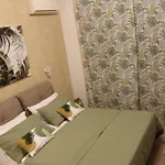 Esty 招待所 4*